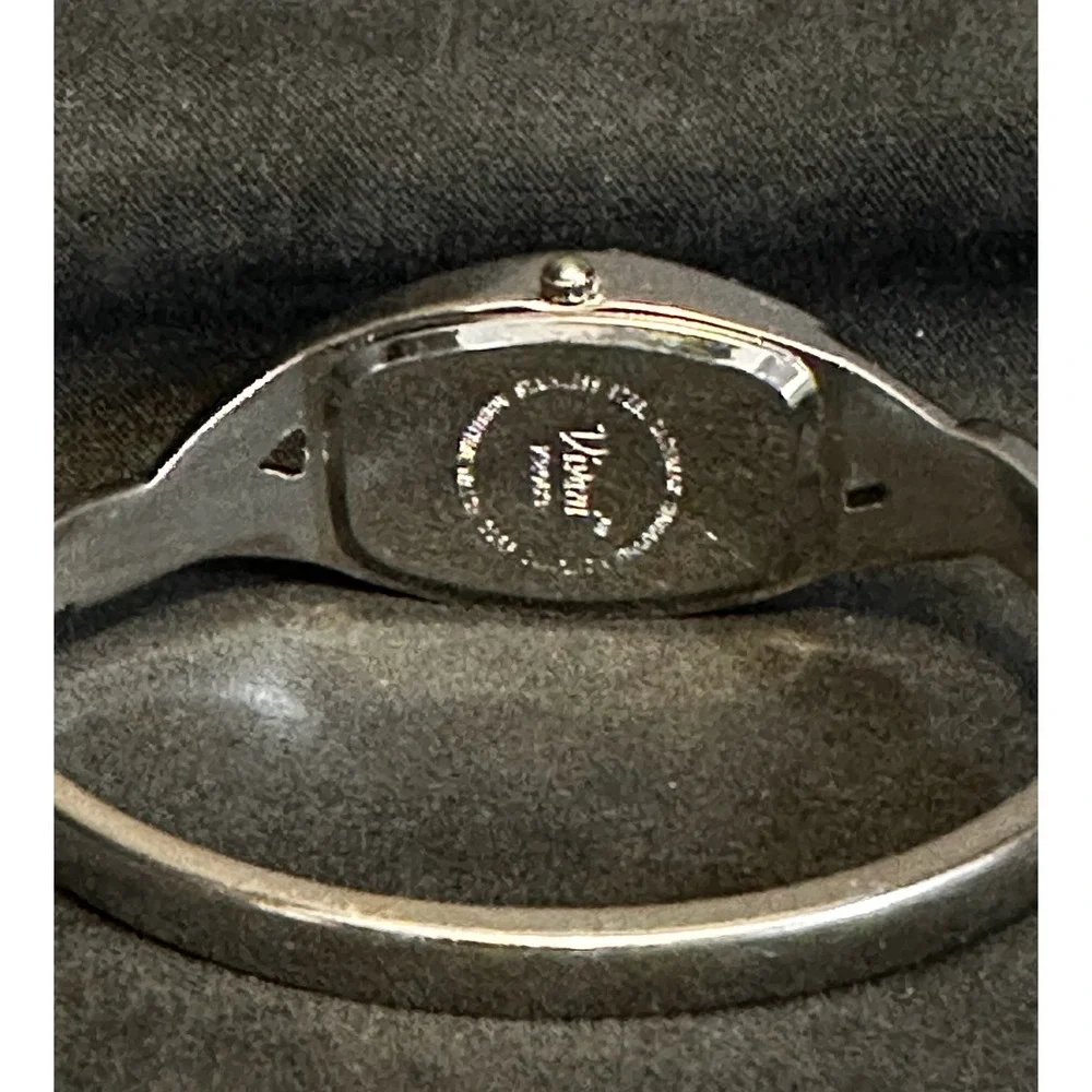 Vivani Bangle‎ Watch Womens OS Silver Tone Rhinestone Bezel Dressy